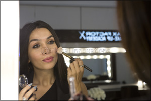 Max Factor Launches Middle East's First Online Make-Up Academy