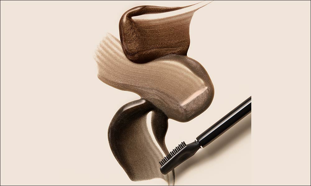 Get Andy's Brows as Seen in The Devil Wears Prada 2 with Benefit Cosmetics!